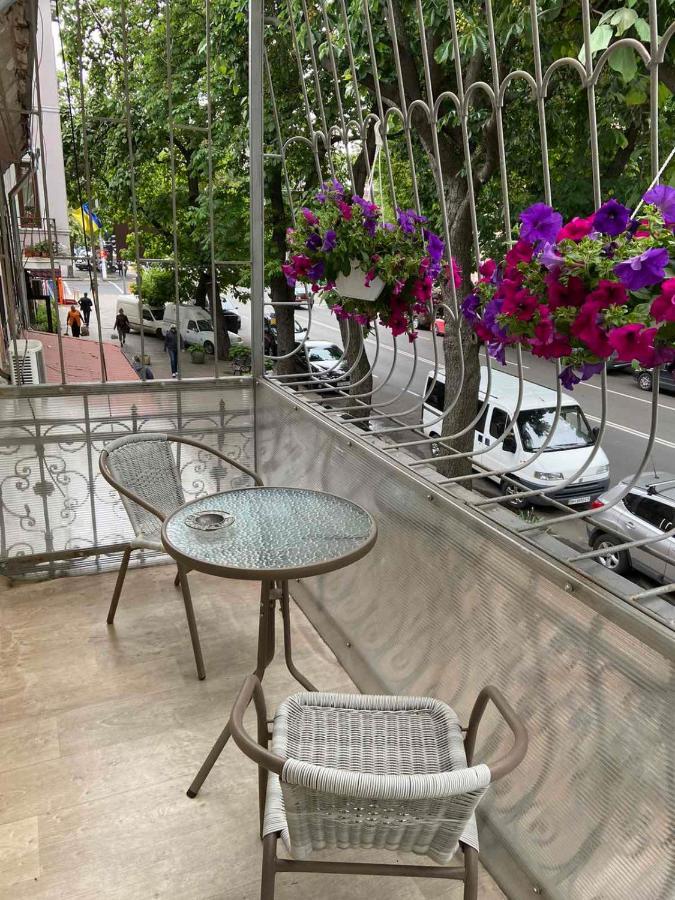 Апартаменти 75 Katerynyns'Ka Street Одеса Екстер'єр фото